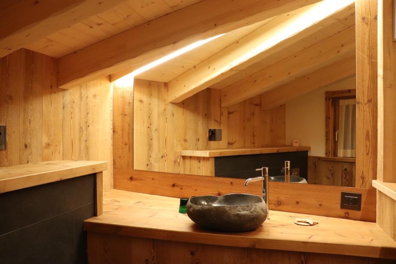 Hotel Ciasa Lorenzi Cortina dʼAmpezzo Kültér fotó