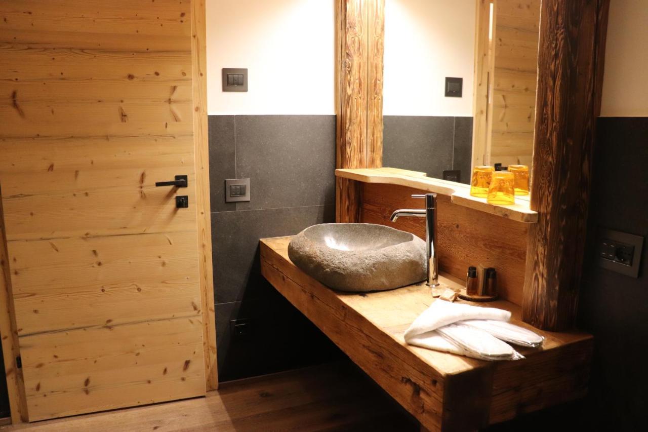 Hotel Ciasa Lorenzi Cortina dʼAmpezzo Kültér fotó