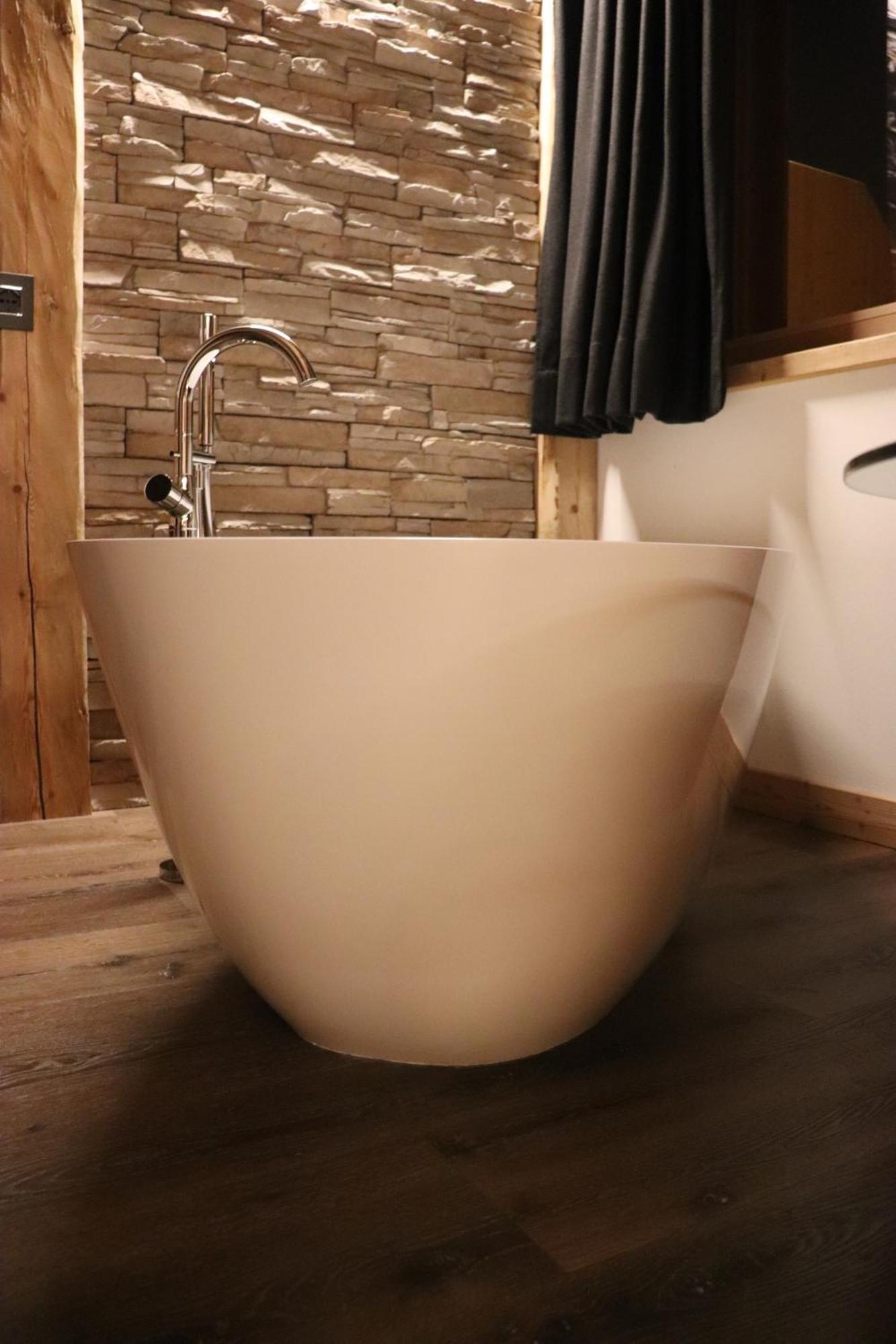 Hotel Ciasa Lorenzi Cortina dʼAmpezzo Kültér fotó