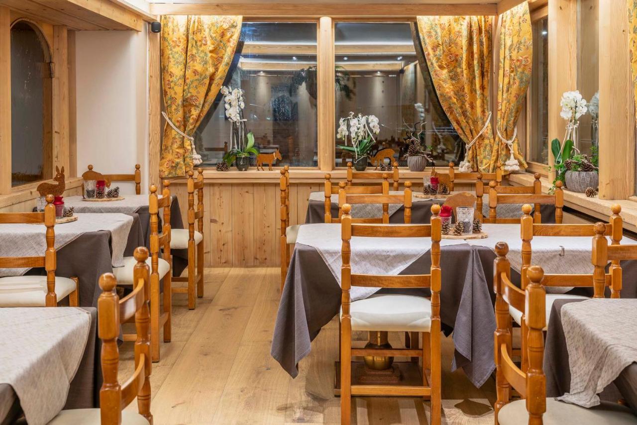 Hotel Ciasa Lorenzi Cortina dʼAmpezzo Kültér fotó