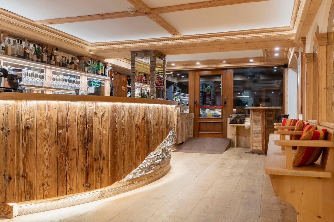 Hotel Ciasa Lorenzi Cortina dʼAmpezzo Kültér fotó